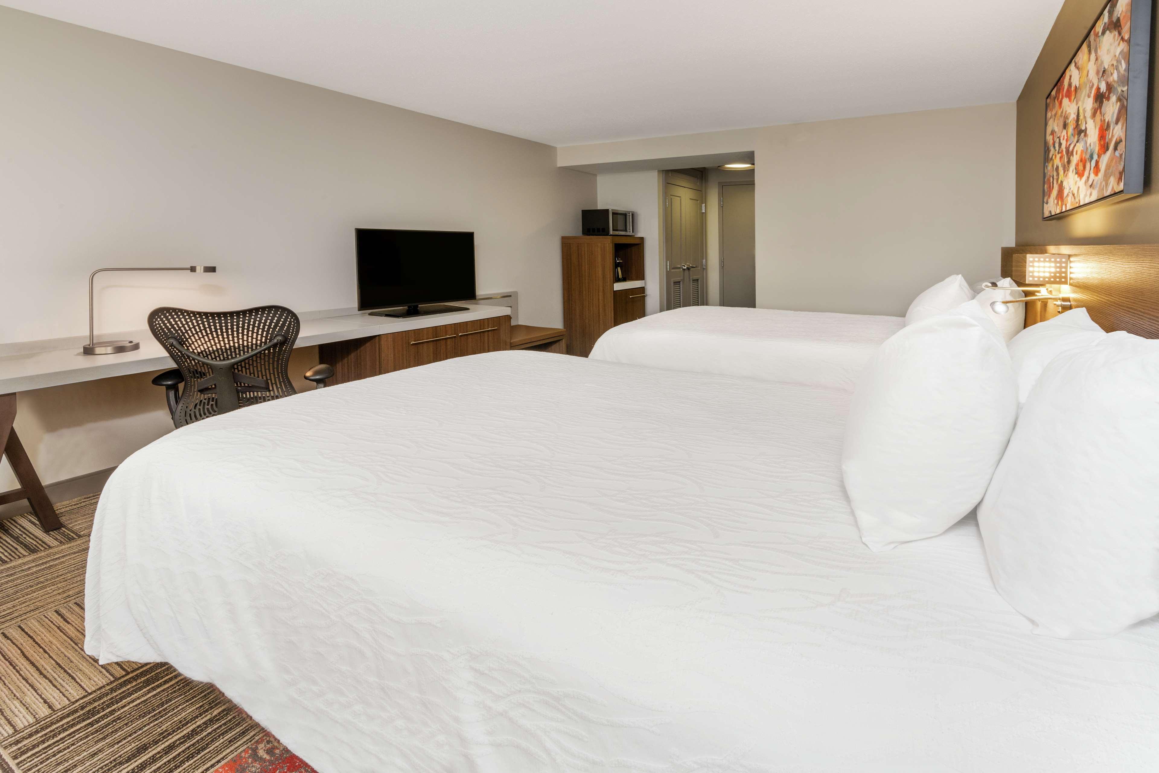 Hilton Garden Inn Syracuse Іст-Сіракуз Екстер'єр фото