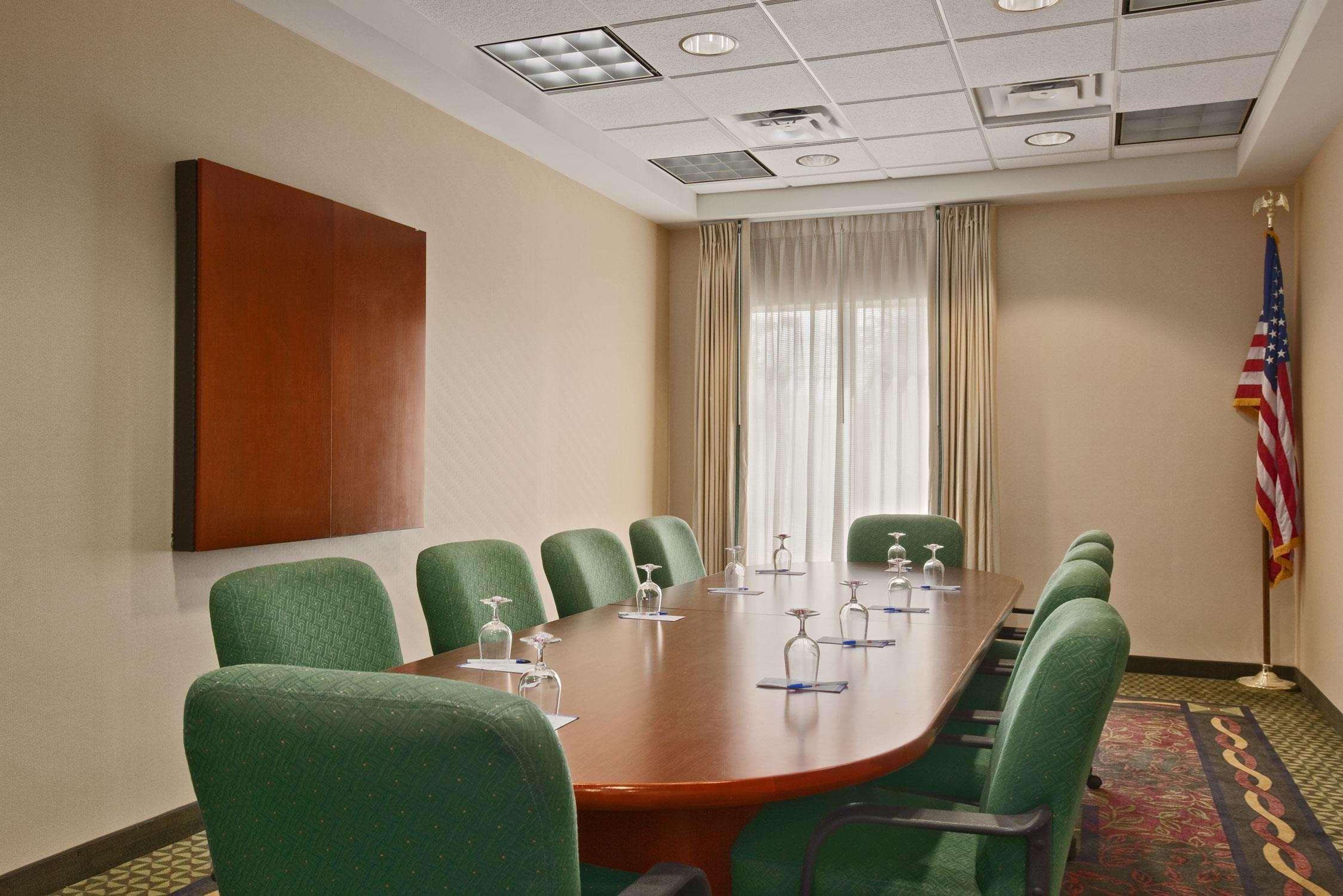Hilton Garden Inn Syracuse Іст-Сіракуз Екстер'єр фото
