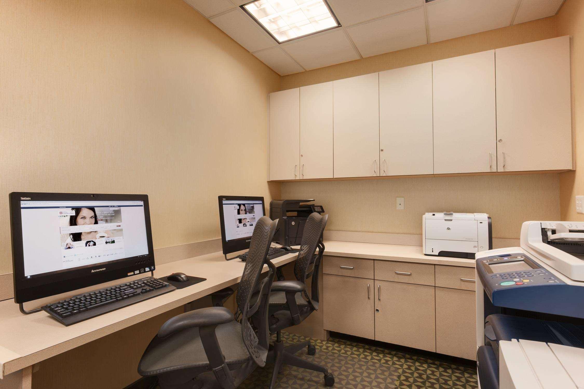 Hilton Garden Inn Syracuse Іст-Сіракуз Екстер'єр фото
