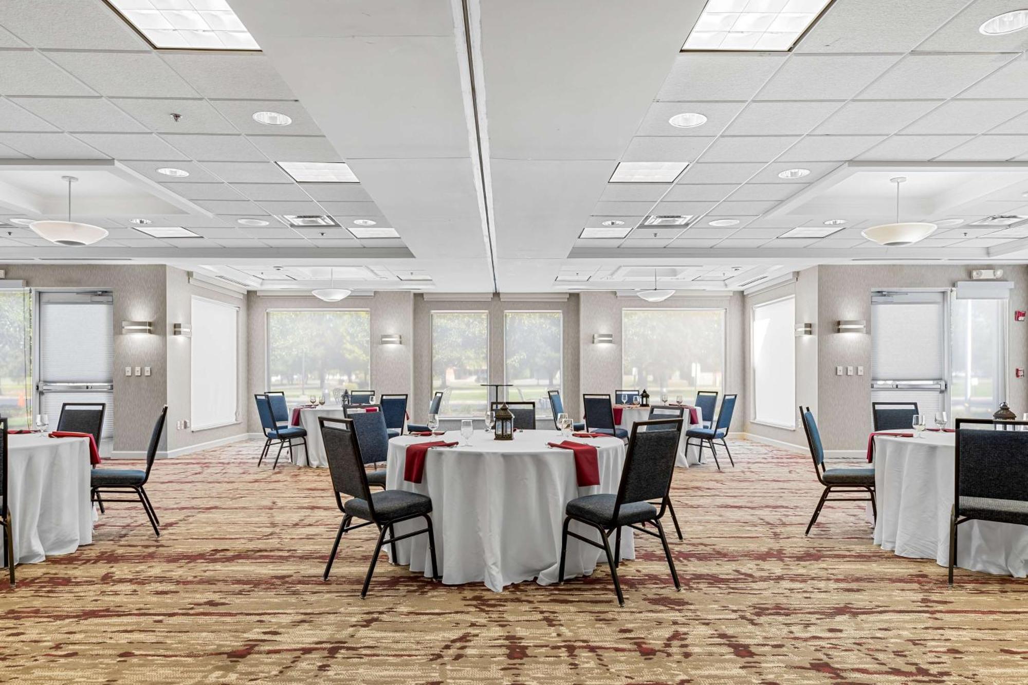 Hilton Garden Inn Syracuse Іст-Сіракуз Екстер'єр фото