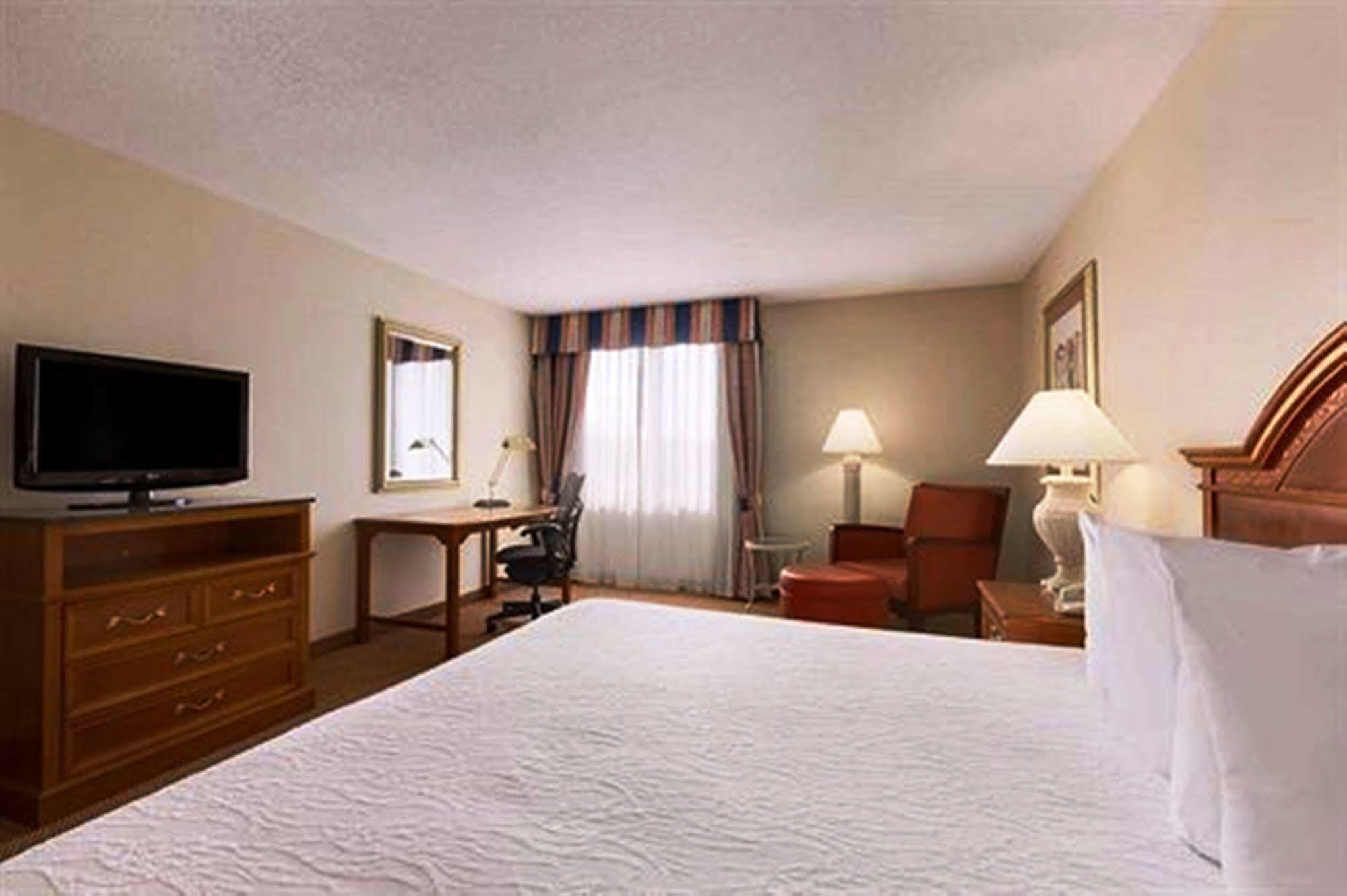 Hilton Garden Inn Syracuse Іст-Сіракуз Екстер'єр фото